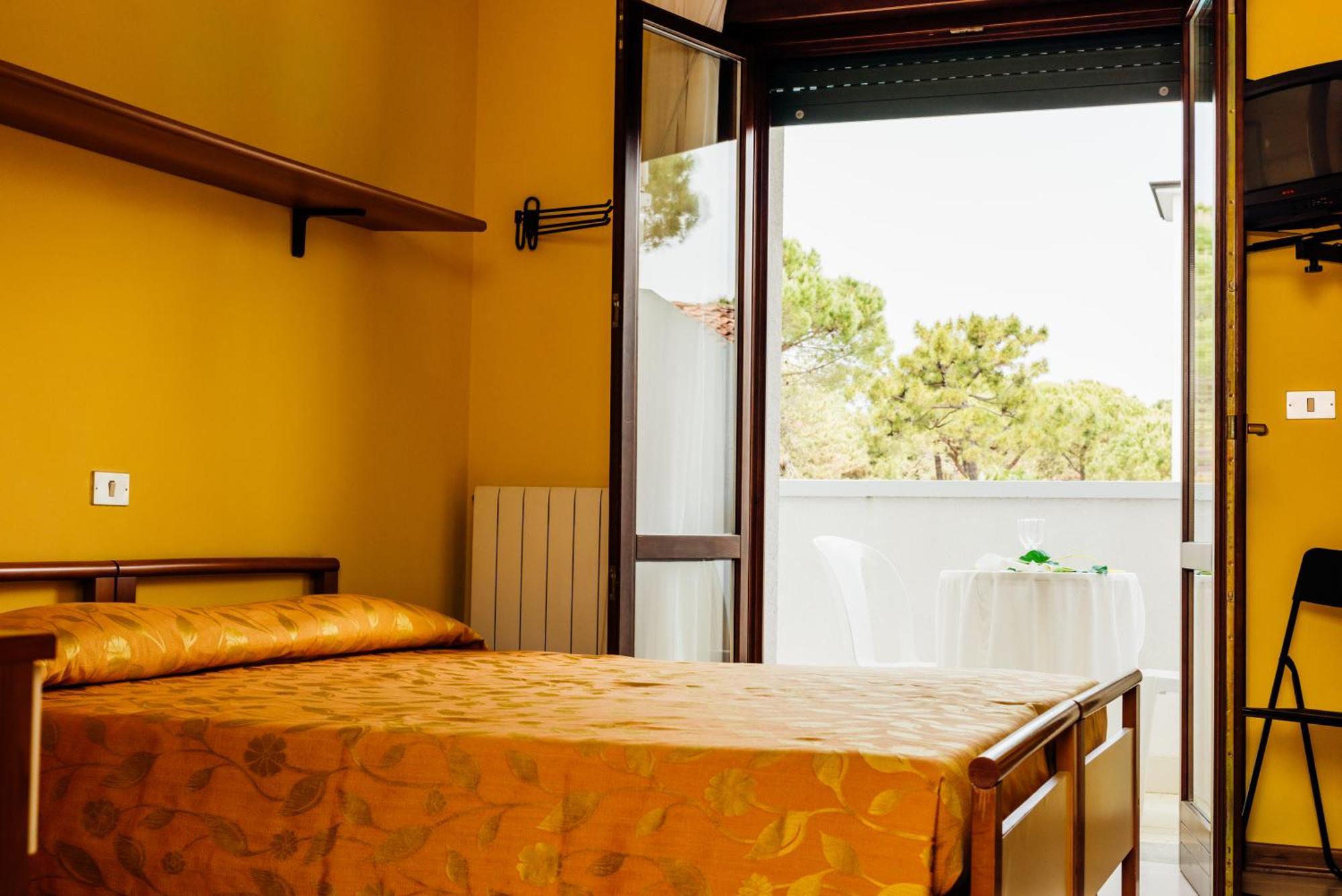 Hotel Rosa Dei Venti Lignano Sabbiadoro Phòng bức ảnh